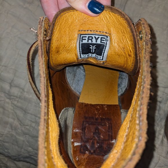 Frye | Sabrina 6G Lace Up - Picture 6 of 6